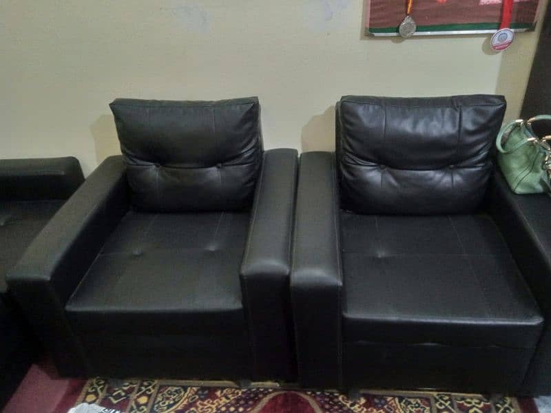 New Five Seater Sofa For Sale Only 1 Mont Use Hoa Ha 3