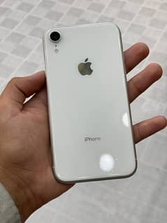 Iphone xr lush condition water pack