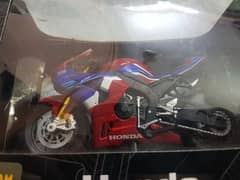 Maisto 1.12 Diecast Bikes