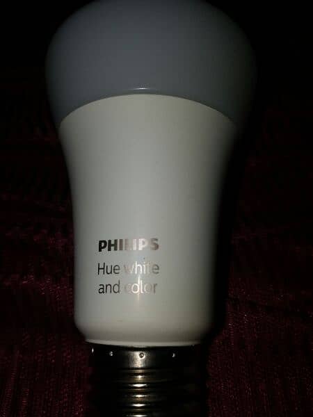 Philips hue white and colour bulbs 1