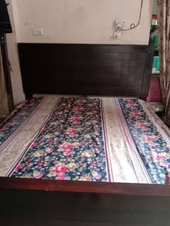 only one month use double bed without mattress