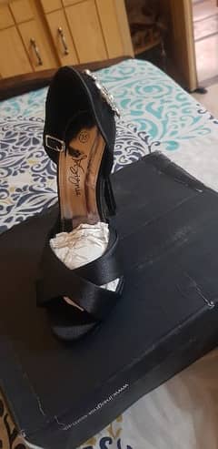 Brand New Insigna High heel for sale