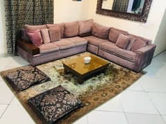 Lshapped sofa made by united furnitures