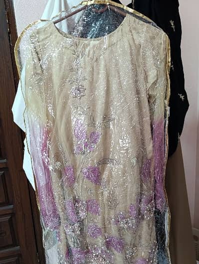 3 pcs stitched dress.