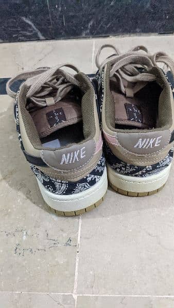 Travis Scott Nike SB dunks 3