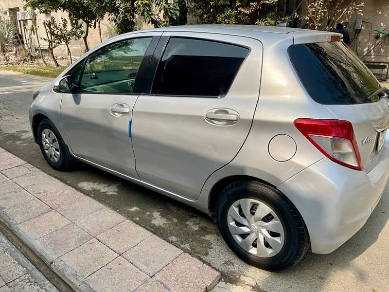 Toyota Vitz 2011 2