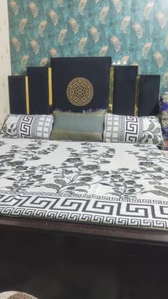 Bed side table and dressing mattress ni ha