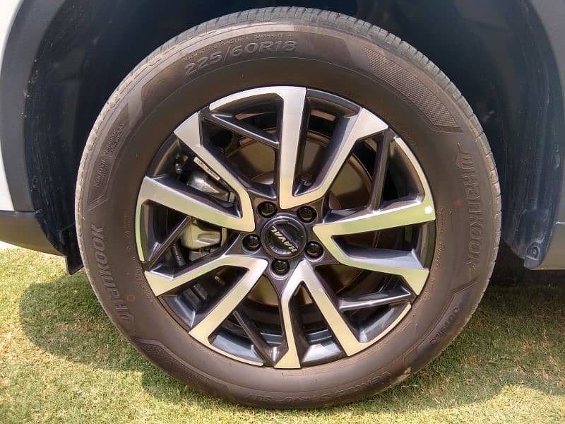 Tyre haval h6 10thousand  only running 03334667089 4