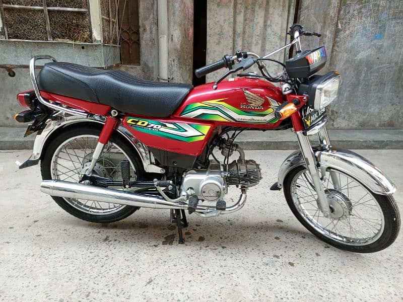 Honda CD70 0