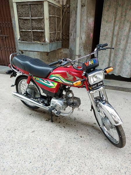 Honda CD70 3