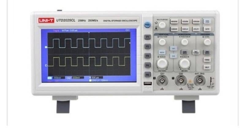 UNI T 2025 oscilloscope with accessories 0