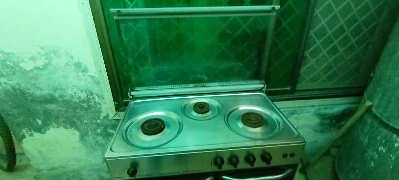 cooking range for sale very less used 7