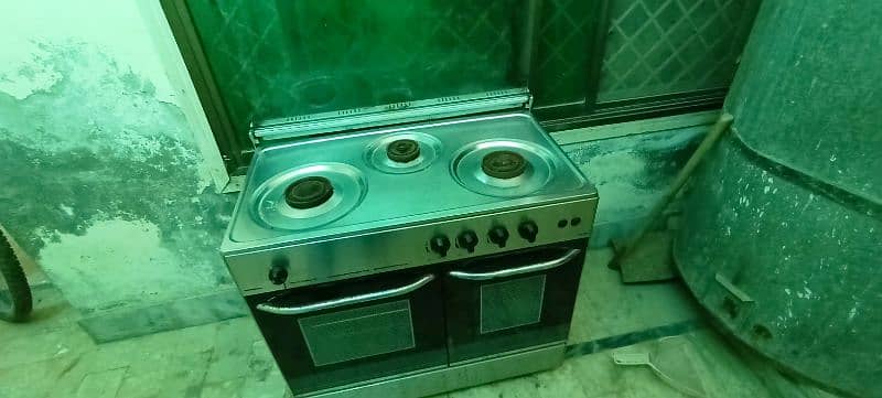 cooking range for sale very less used 10