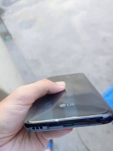 LG G8X Thinq 4