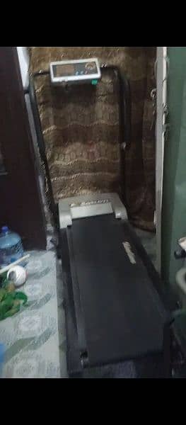 treadmill for Rs. 18000 1