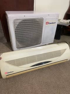 1 Ton Dawlance AC in mint Condition