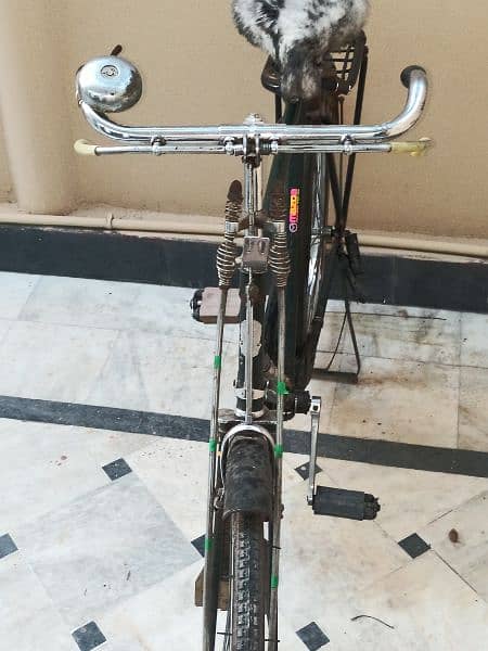 Antique Humber Bicycle British-England, everyone can access. 5