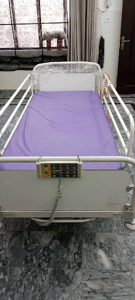 ICU Medical Bed 4