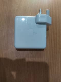 96W USB-C Power Adapter