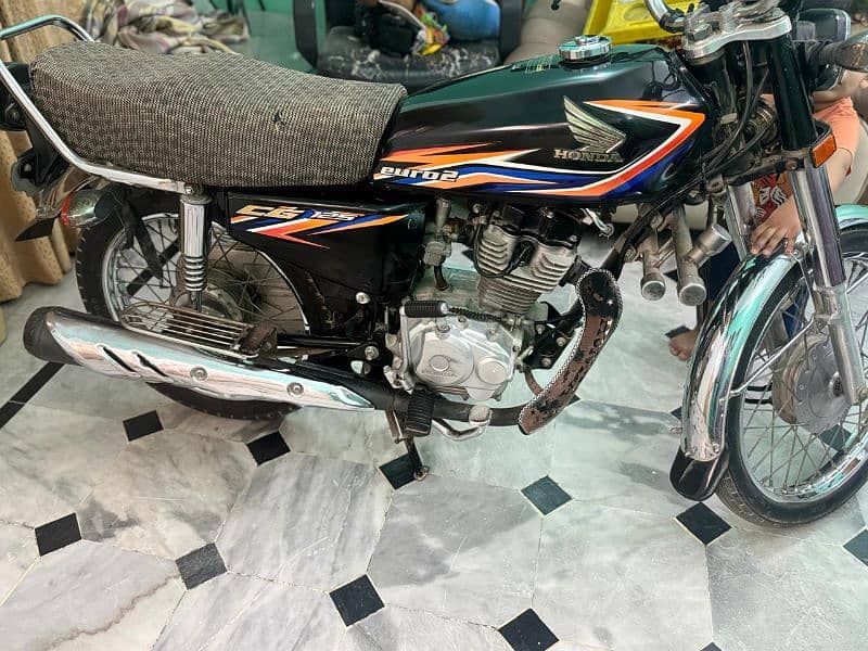 Honda CG125 6