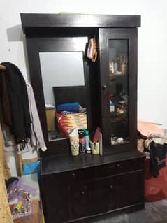 Wooden dressing table with mirror