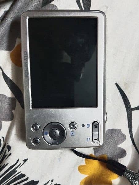 olumpus camera d 735 for sale 1