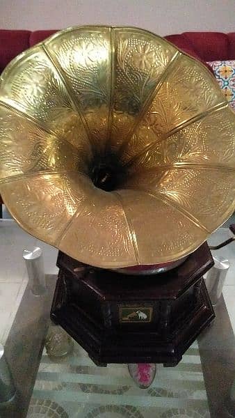 old antique gramophone wooden body 9