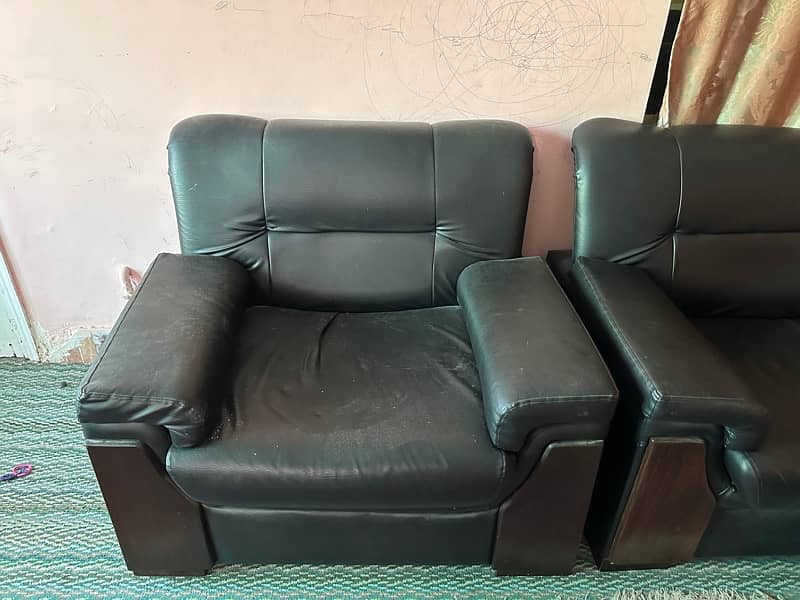 3 seater 2 sofas and 3 single sofas. 4