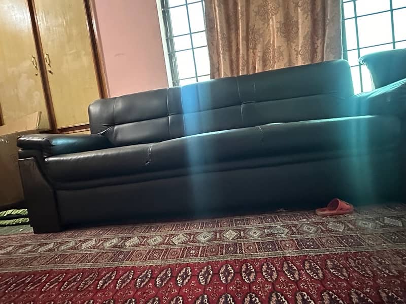 3 seater 2 sofas and 3 single sofas. 8