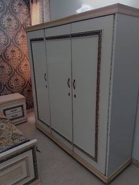 furniture 4 sets gulistan e johar block 12 near Rado bakery 1