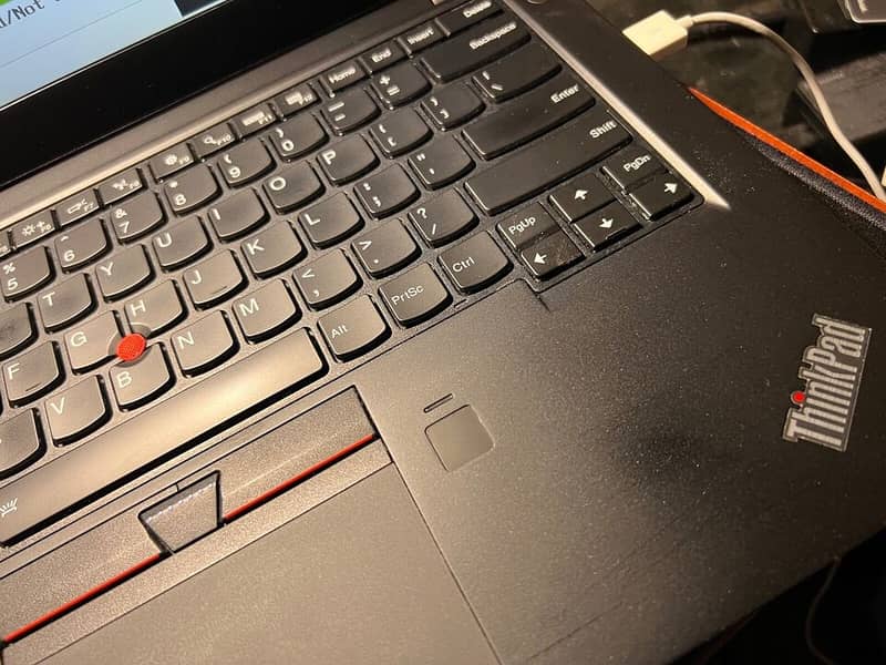 Lenovo Thinkpad T460s | Core i7 | Ultra Slim | Professional Laptop 5