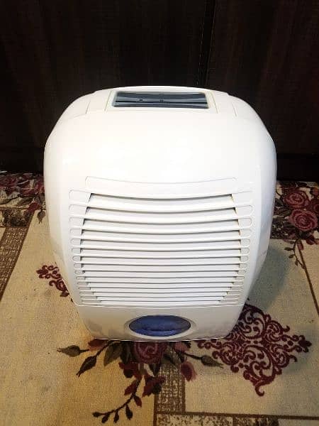 Challenge Dehumidifier - 12 Litre 1