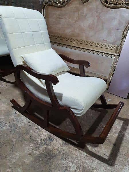 Rocking chair, Comfort chair, jhola chair 6