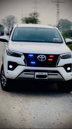 Toyota Fortuner V 2021