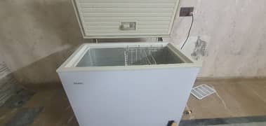 deep freezer 10x10 condition  no repair  no need anything