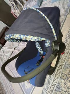 baby carry cot new condition blue black color