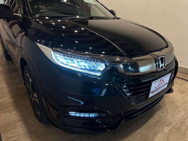 Honda Vezel 2018 Z pkg 4 Grade 2024 Import vezel 2019 vezel 2017 also 1