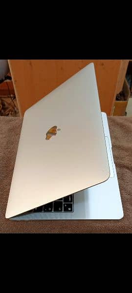 MacBook Air M1 2020 8GB 512GB 13" Silver Color with Box MGNA3 13