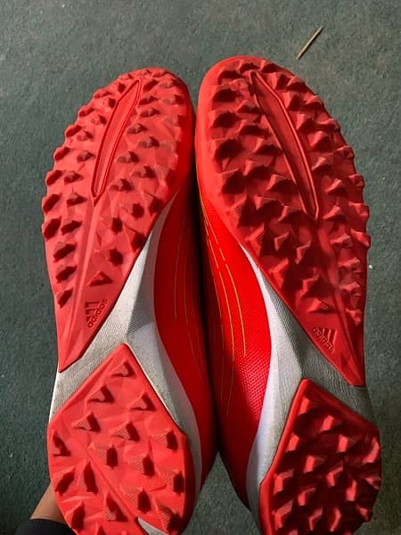 Adidas Predator Edge 3 Grippers 5