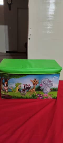 Storage box