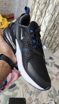 Nike Air Max 270