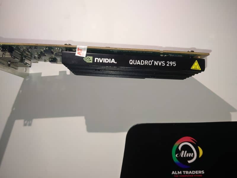 Nvidia Quadro NVS 295 0