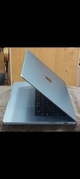 MacBook M1 Pro 2021 16GB 1TB 16.2 Inch MK193LL/A 13