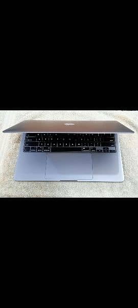 MacBook Pro 2020 Core i5 / i7 8GB/ 16GB/32GB 512GB / 1TB 13" Display 11