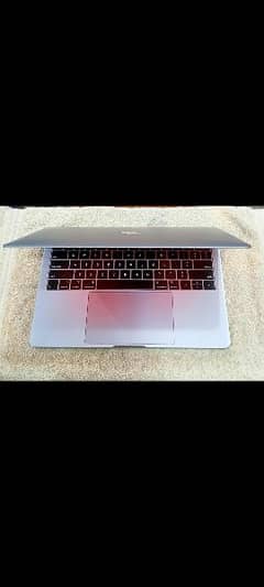 MacBook Pro 2019 Core i5/ i7 8GB/ 16GB 128GB/ 256GB/ 512GB 13" Display