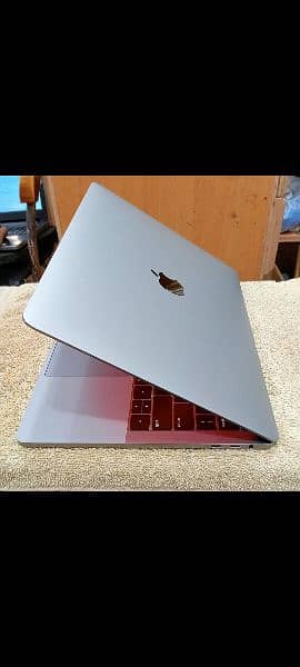 MacBook Pro 2019 Core i5/ i7 8GB/ 16GB 128GB/ 256GB/ 512GB 13" Display 8