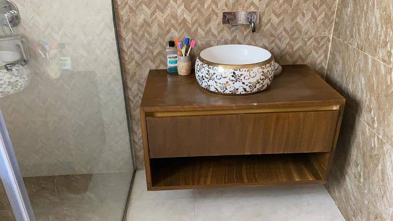 designer Corian and PVC vanities jacuzzi bathtubs  shower tray 16