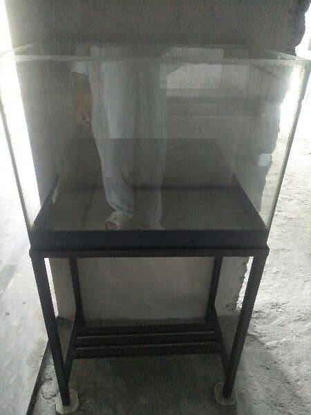 fish tank with iron stand 2