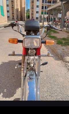 urgent bike for sale plz leny waly contact kry 03145353606