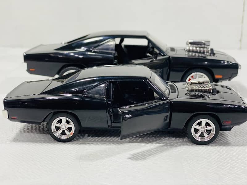 Dodge Challenger and Ford Mustang Model Cars 10